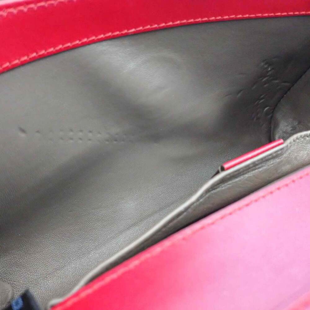 GUCCI Authentic Red Leather Shoulder Bag - Picture 9 of 15